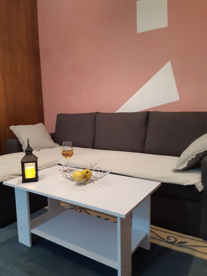 Apartments Cebalo - Ekonomija كورتْشولا المظهر الخارجي الصورة