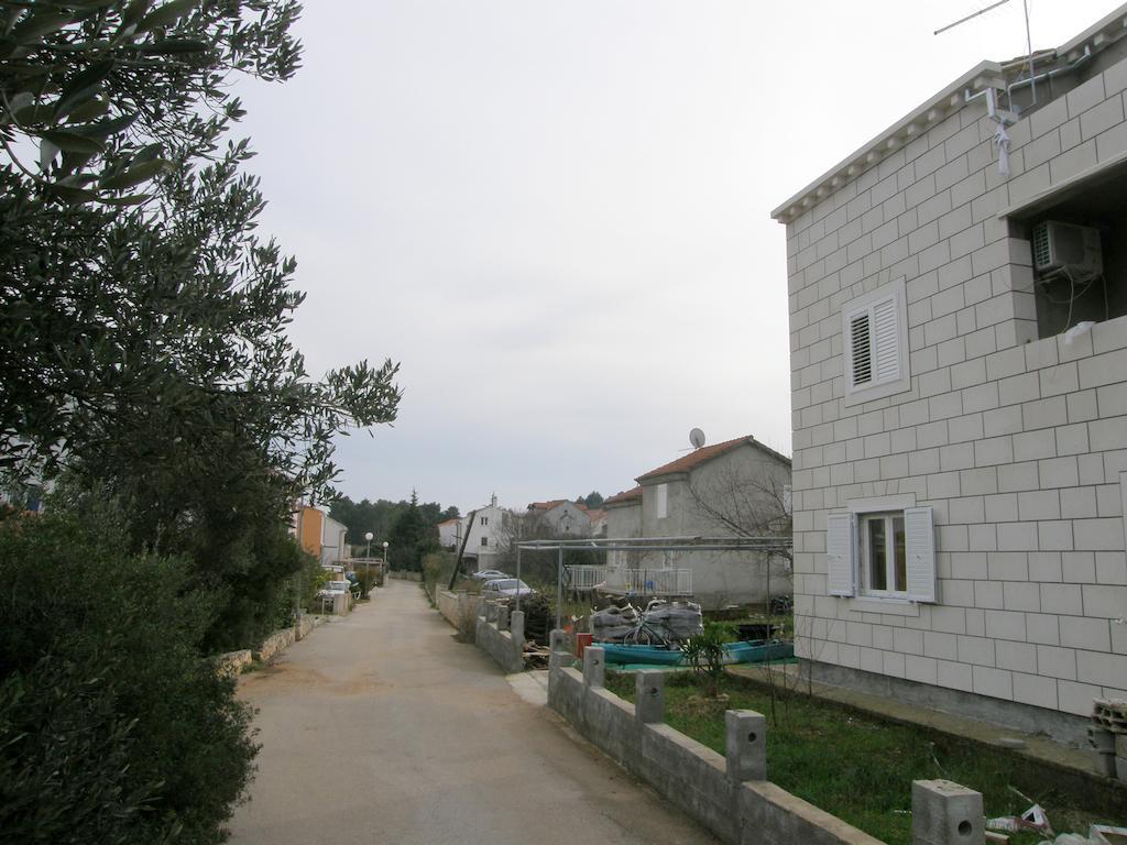 Apartments Cebalo - Ekonomija كورتْشولا المظهر الخارجي الصورة